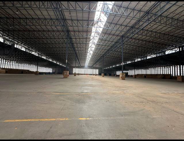 22,510M² WAREHOUSE TO LET IN MOSTYN PARK